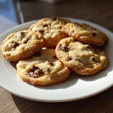Irresistible 3-Ingredient Banana Chocolate Chip Cookies
