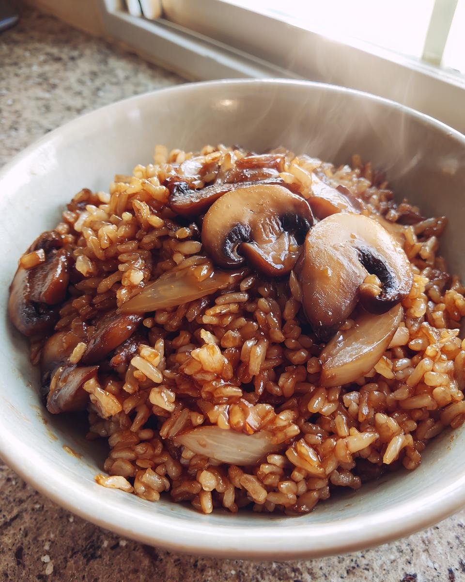 One-Pot Soy Sayce Mushroom Rice - detail 1