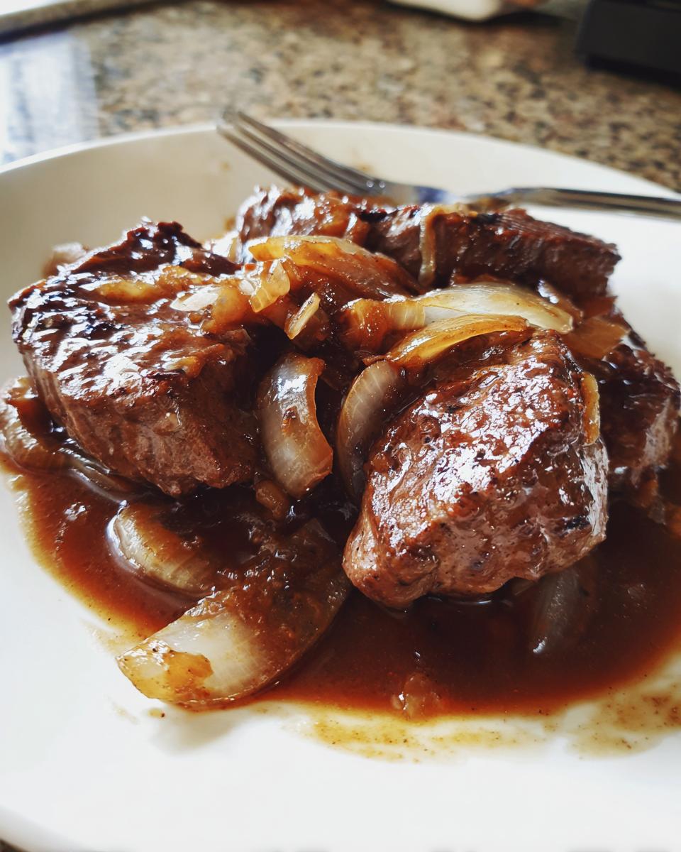 Best ever Slow Cooked Round Steak - detail 3