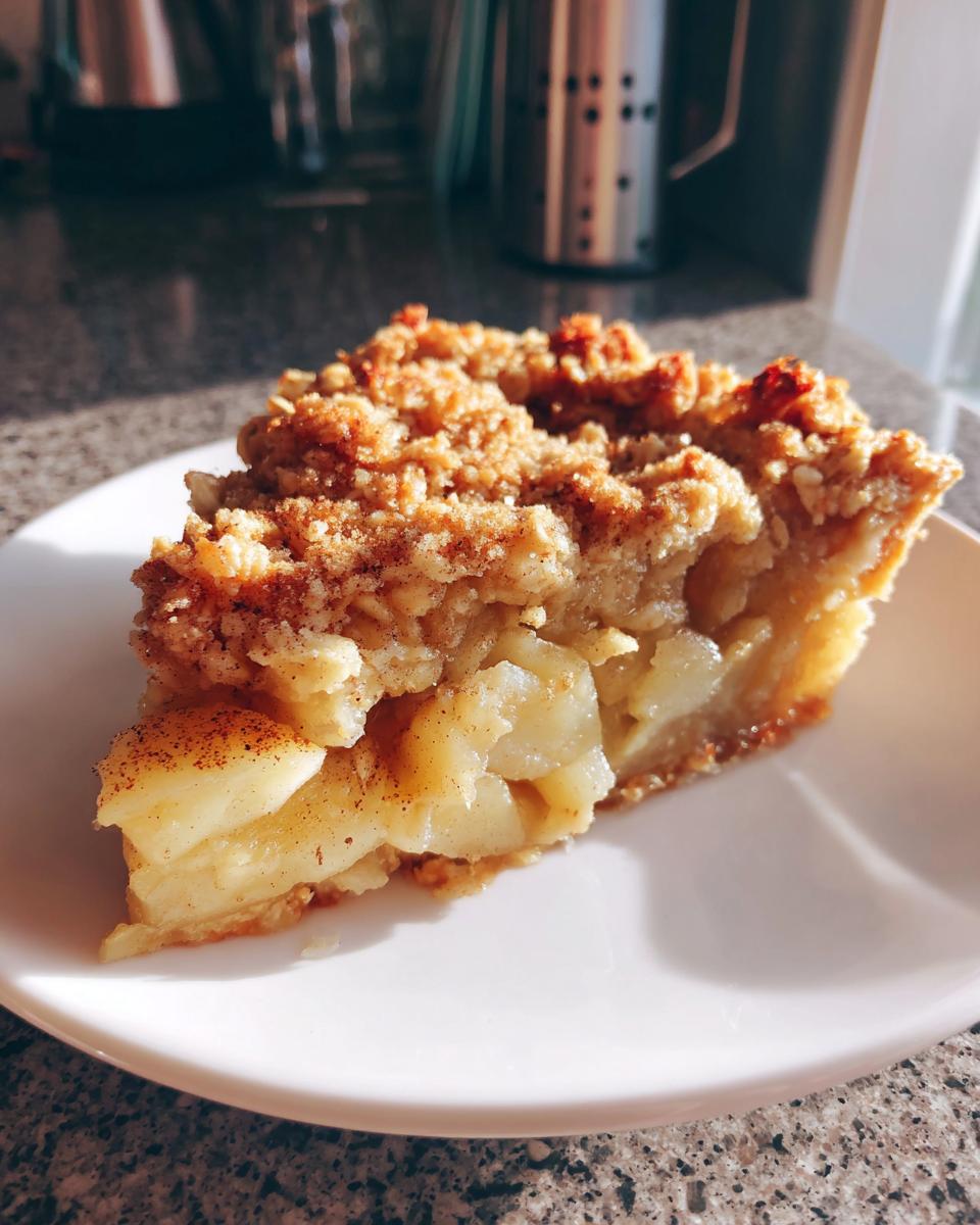Apple Crumble - detail 2